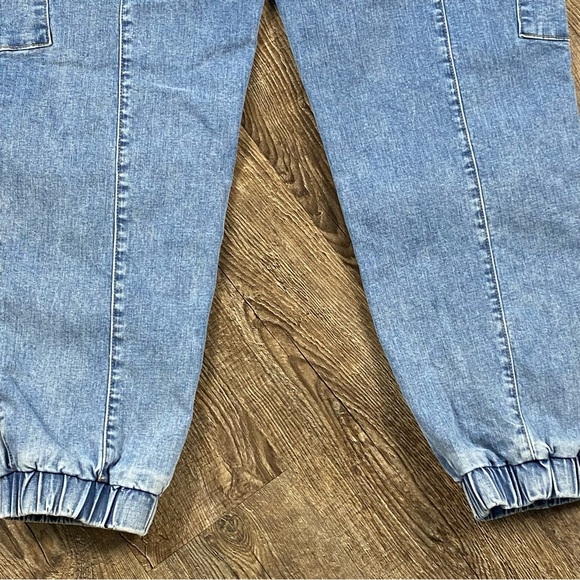 Fashion Nova Mighty Good Cargo Denim Joggers Jeans Women Size 13 Stretch - Picture 10 of 10